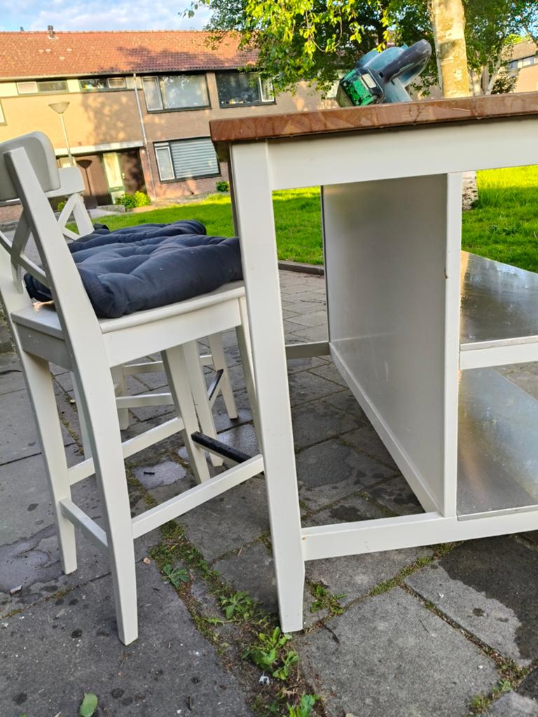 Tafel met barstoelen, Gebruikt, Minder dan 100 cm, 25 tot 50 cm, 50 tot 100 cm