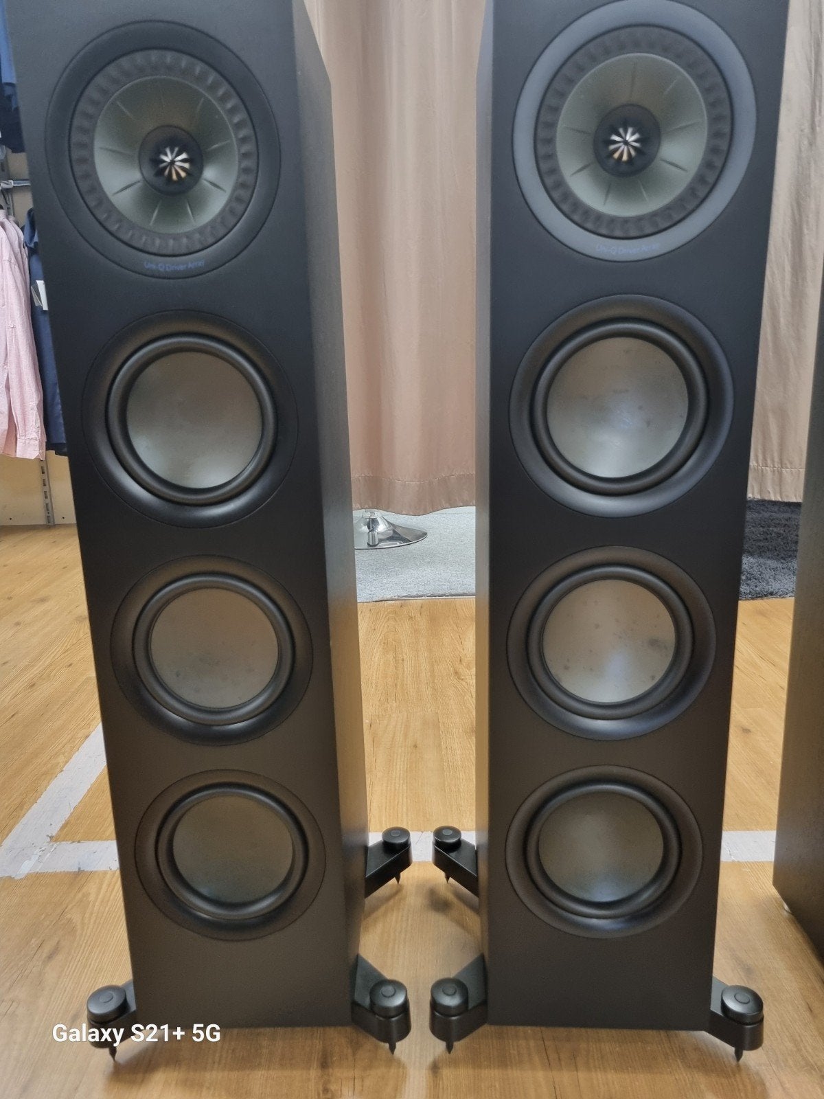 ✅Set KEF Q750 Vloerstaande Luidsprekers – Zwart, Vloerstaande luidspreker, -, -, Zo goed als nieuw