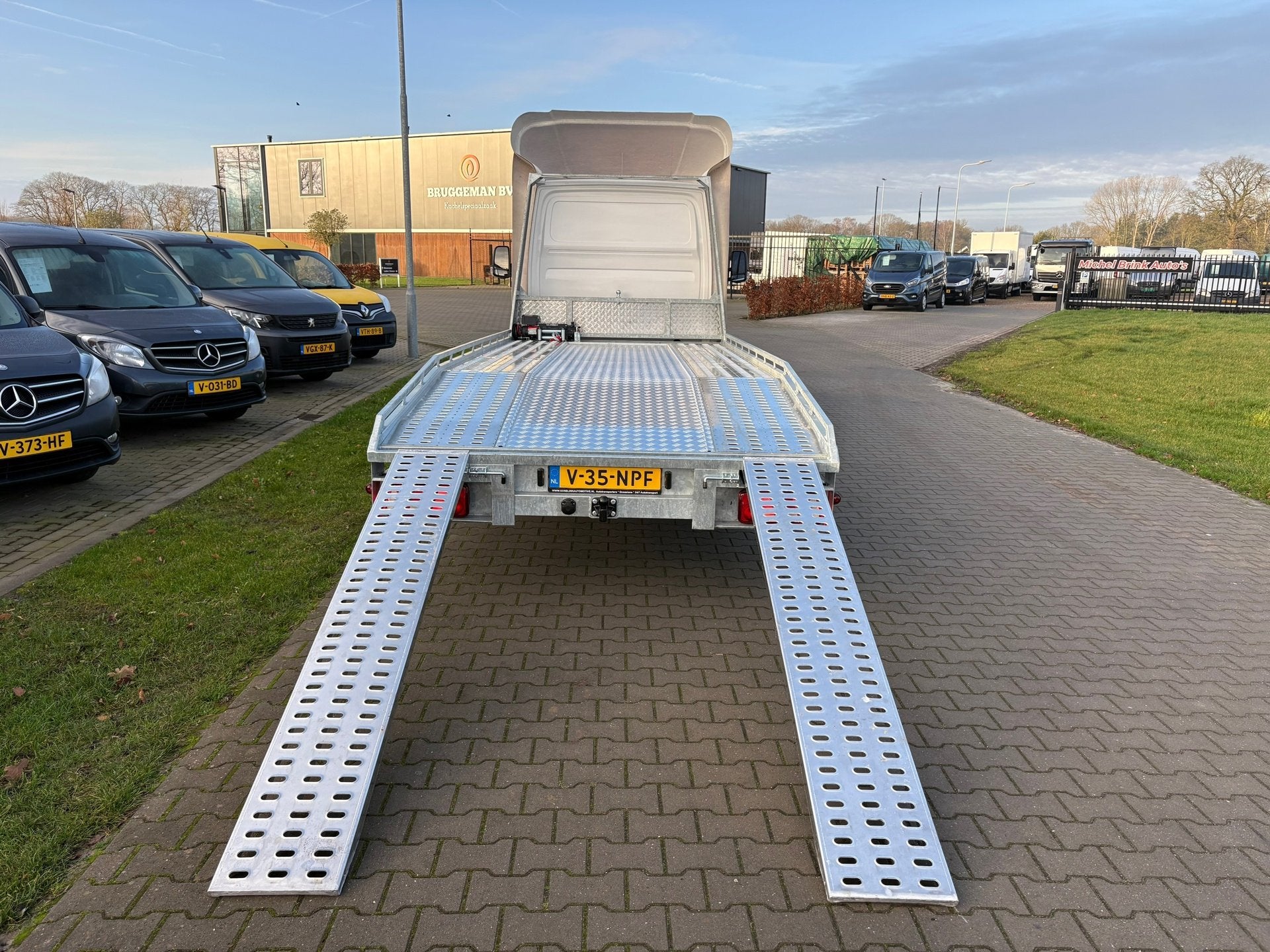 Mercedes-Benz 518 CDI Oprijwagen AutoTransporter, Auto's, Automaat, Stof, Gebruikt, Zwart