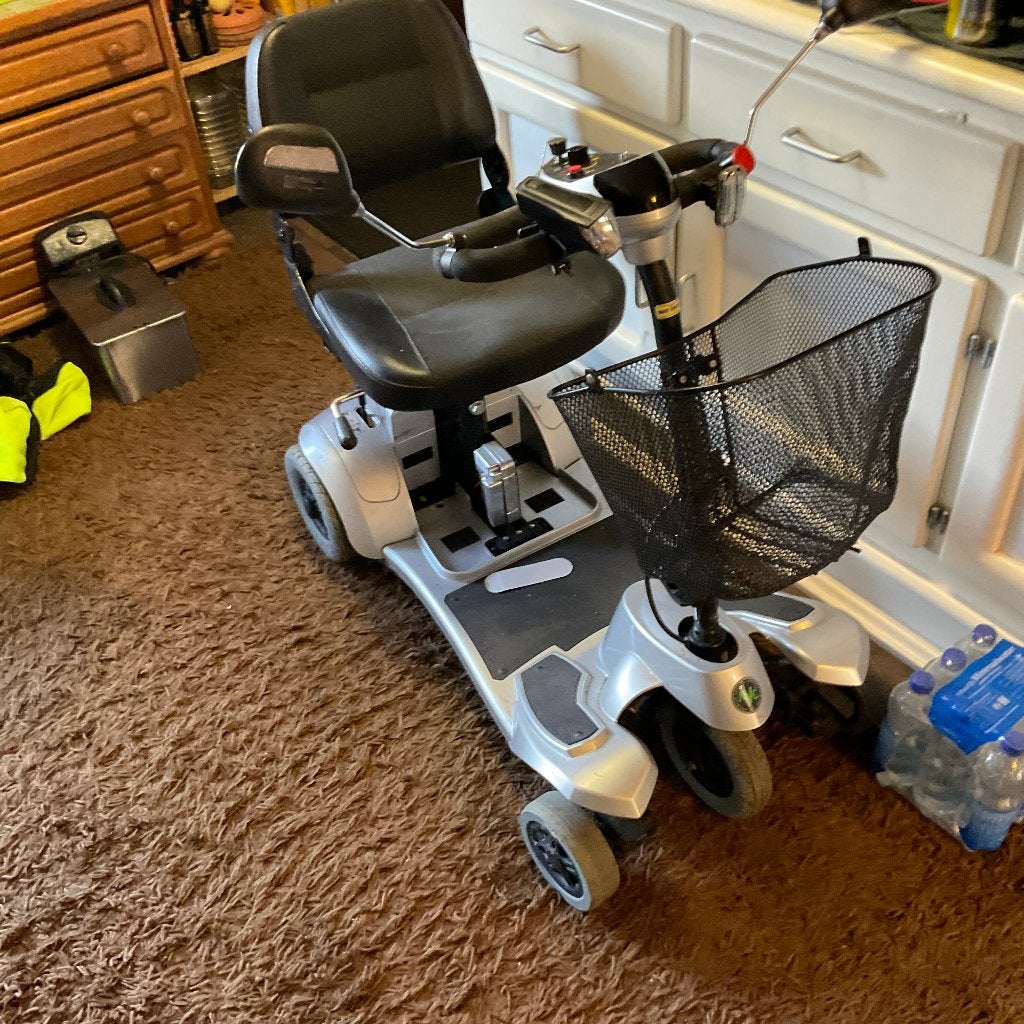 Quingo compacte opvouwbare  scootmobiel, Diversen, Ophalen, 10 km/u of minder, Gebruikt, Quingo