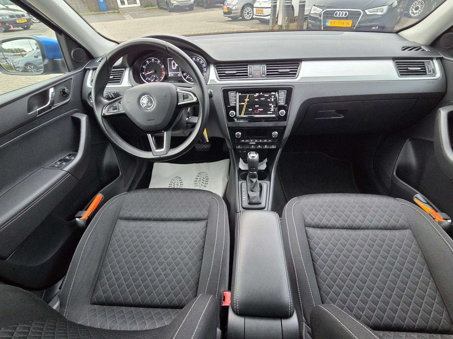 Skoda Rapid Spaceback 1.2 TSI Greentech Drive/CAMERA/NAVI, Auto's, Dealer onderhouden, Gebruikt, Euro 6, 4 cilinders