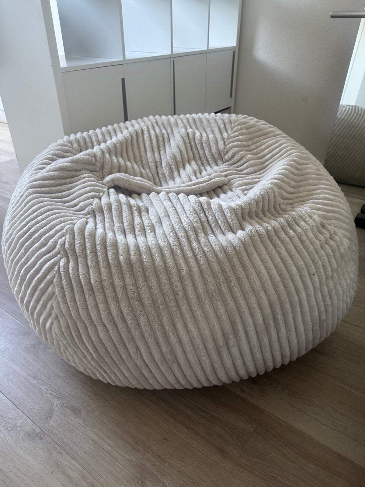 Super zachte beige zitzak, Huis en Inrichting, Zitzakken, Ophalen, Zo goed als nieuw