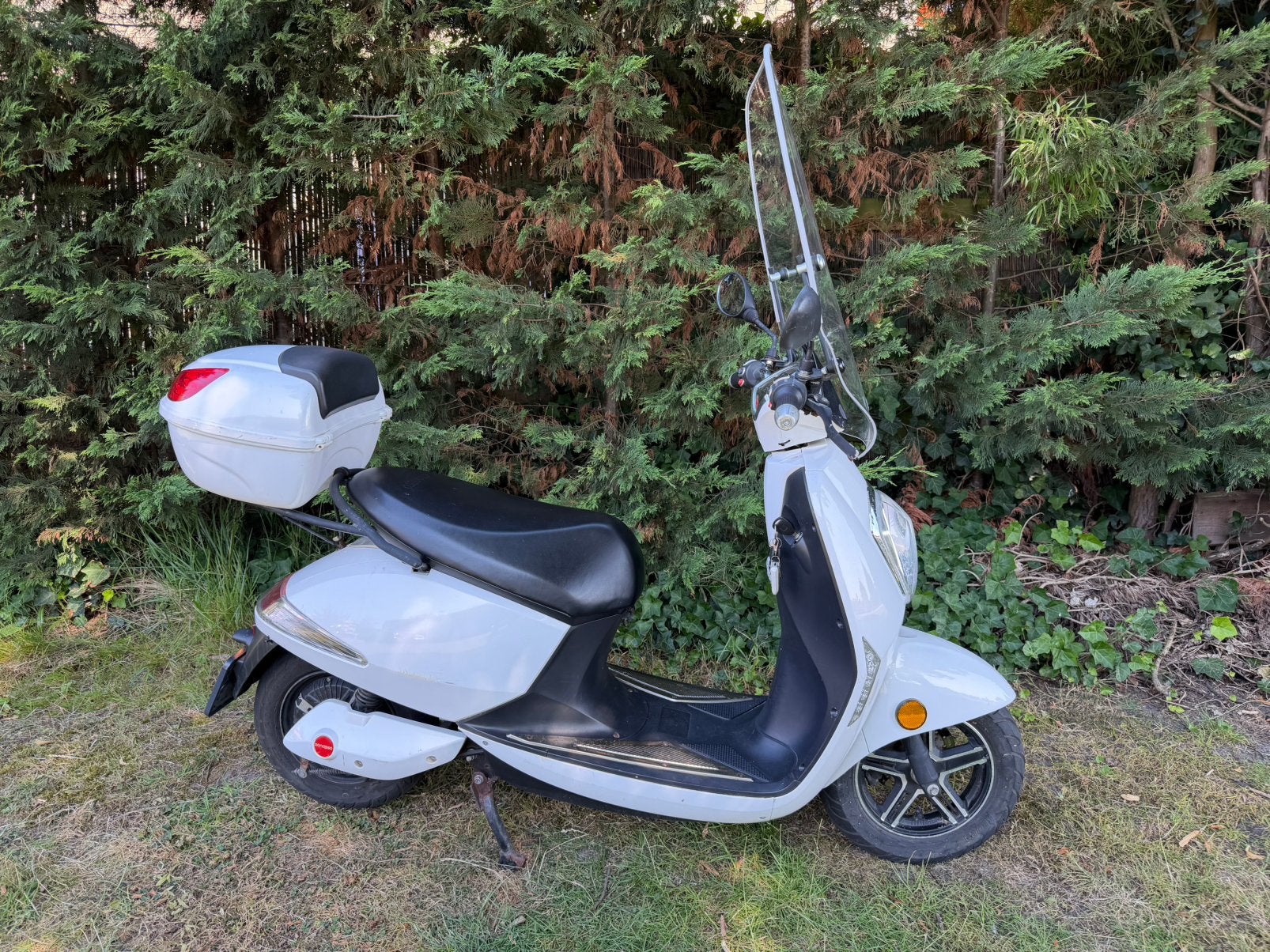MONASSO GRACE ELEKTRISCHE SCOOTER 25KM 1 EIGENAAR!!, Elektrisch, Zo goed als nieuw, Ophalen, Overige merken