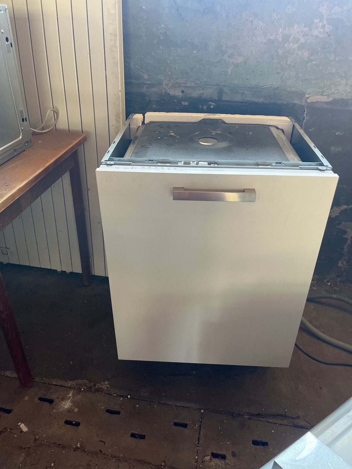 Indesit Vaatwasser - Gebruikt maar in goede staat, Witgoed en Apparatuur, Vaatwasmachines, Ophalen, Gebruikt, Minder dan 85 cm
