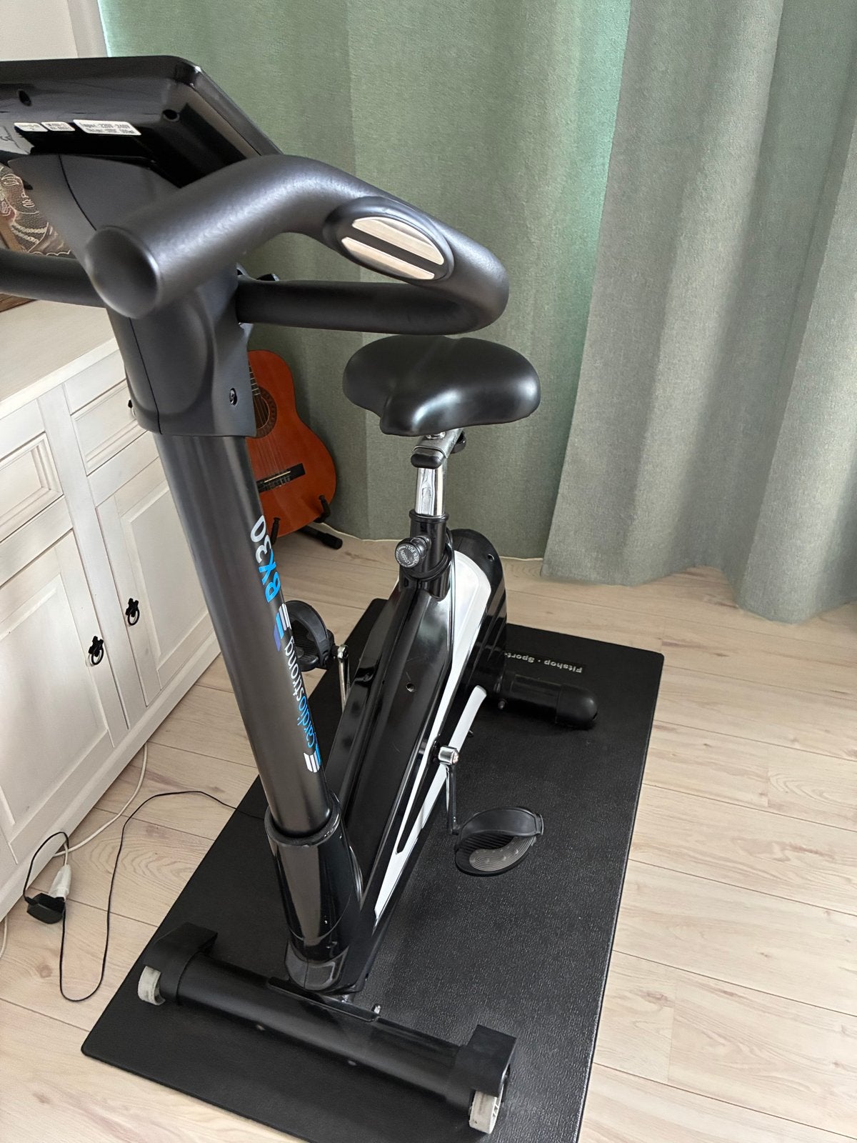 Cardiostrong BX30 Hometrainer - Zo goed als nieuw, Ophalen, Zo goed als nieuw, Metaal, Benen