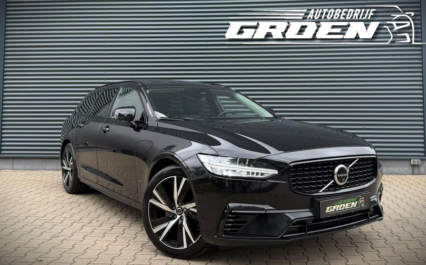 Volvo V90 2.0 T8 Plug-in hybrid AWD Ultimate Dark PANO|ACC|, Automaat, Zwart, 4 cilinders, 1969 cc