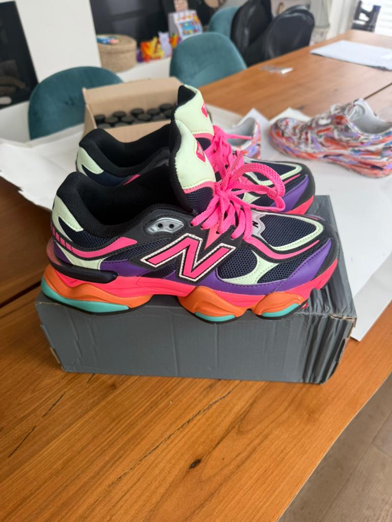 New Balance 9060 nieuw kleuren maat 41,5, Overige kleuren, Nieuw, Ophalen of Verzenden, Sneakers of Gympen