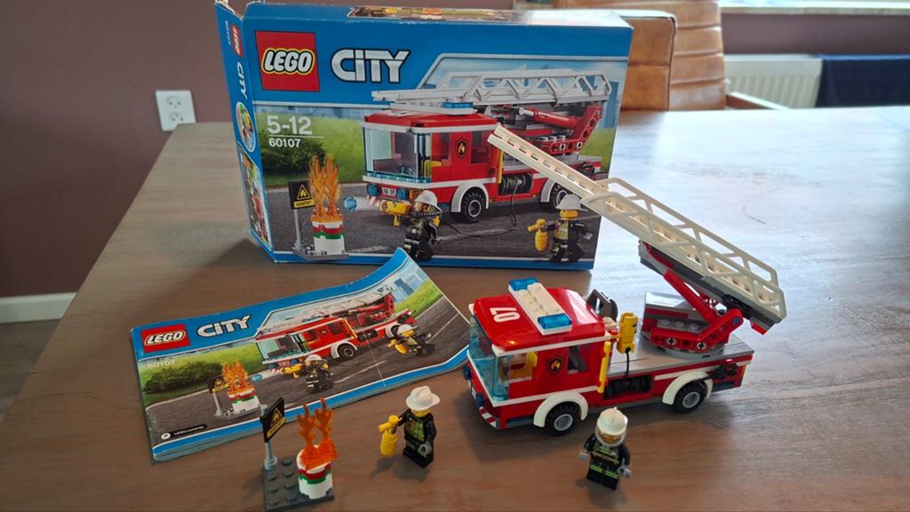 Lego City Brandweerauto 60107 met doos en boekje, Ophalen of Verzenden, Gebruikt