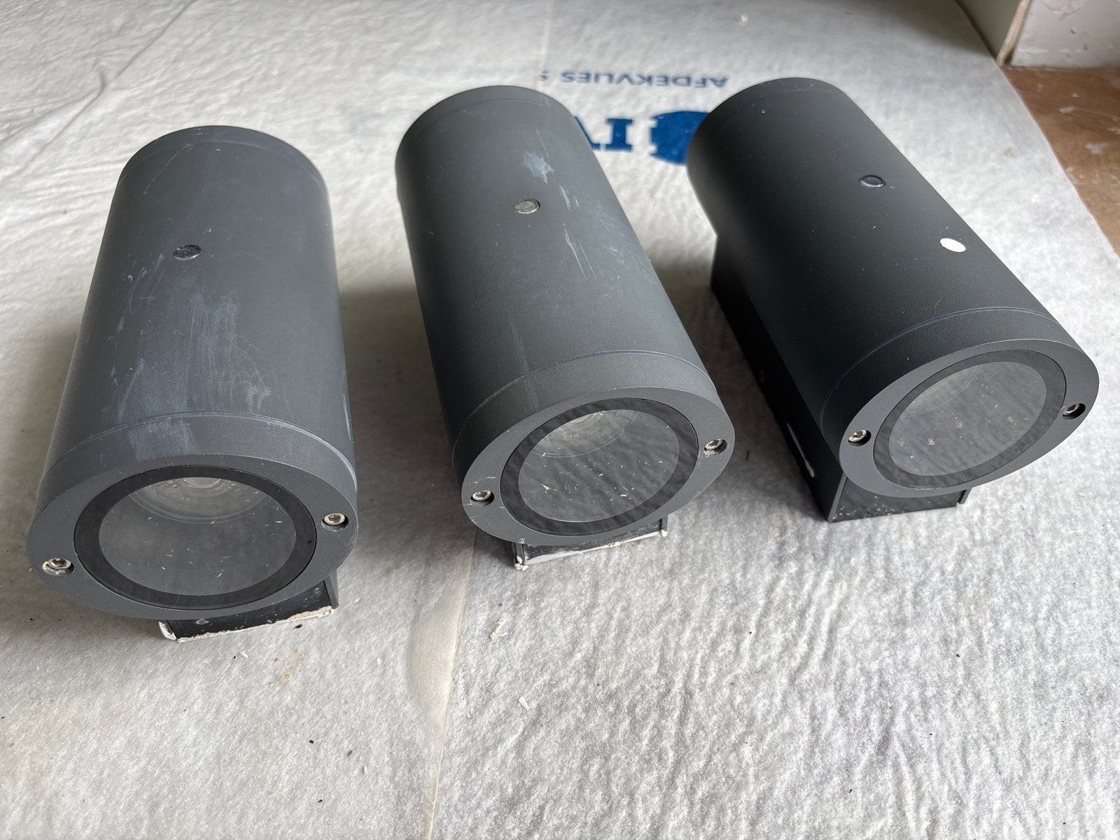 3x LED's Light Buitenlampen - Grijs, IP44, 2x35W, Tuin en Terras, Buitenverlichting, Ophalen, Kunststof, Gebruikt, Minder dan 50 watt