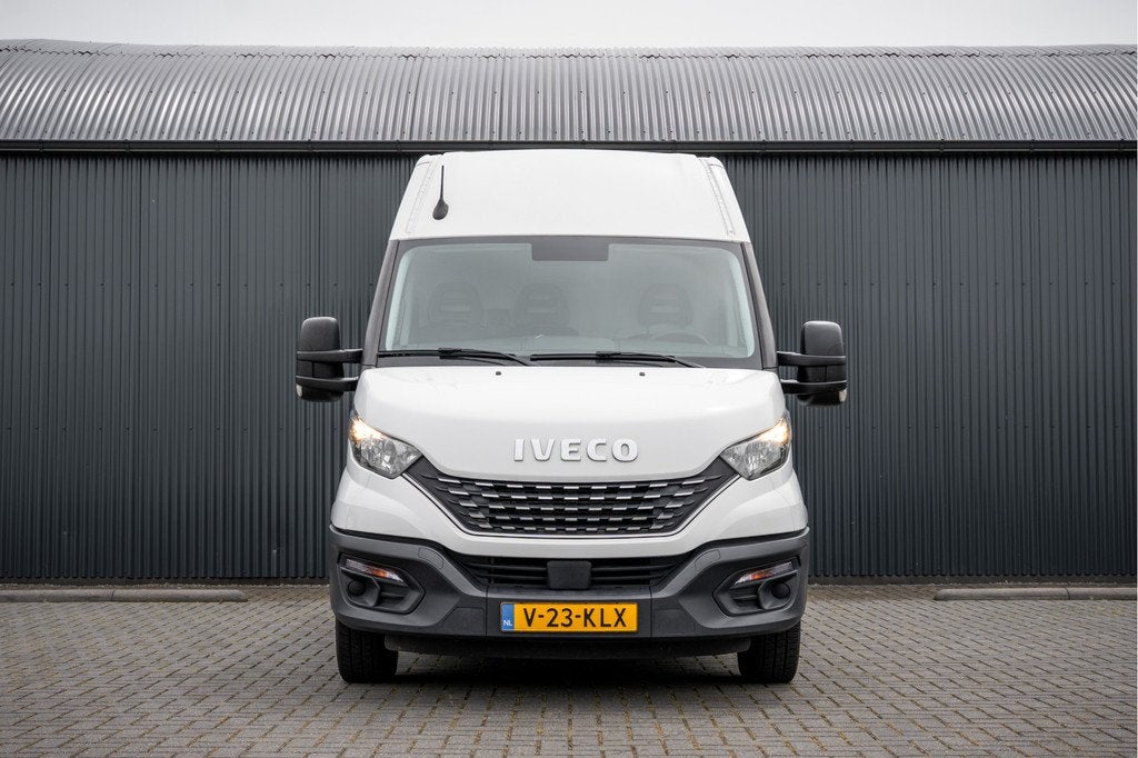 Iveco Daily 35S14V 2.3 L4H2 | Automaat | 3.5T Trekgewicht |, Auto's, Bestelauto's, Automaat, Gebruikt, Iveco, Wit