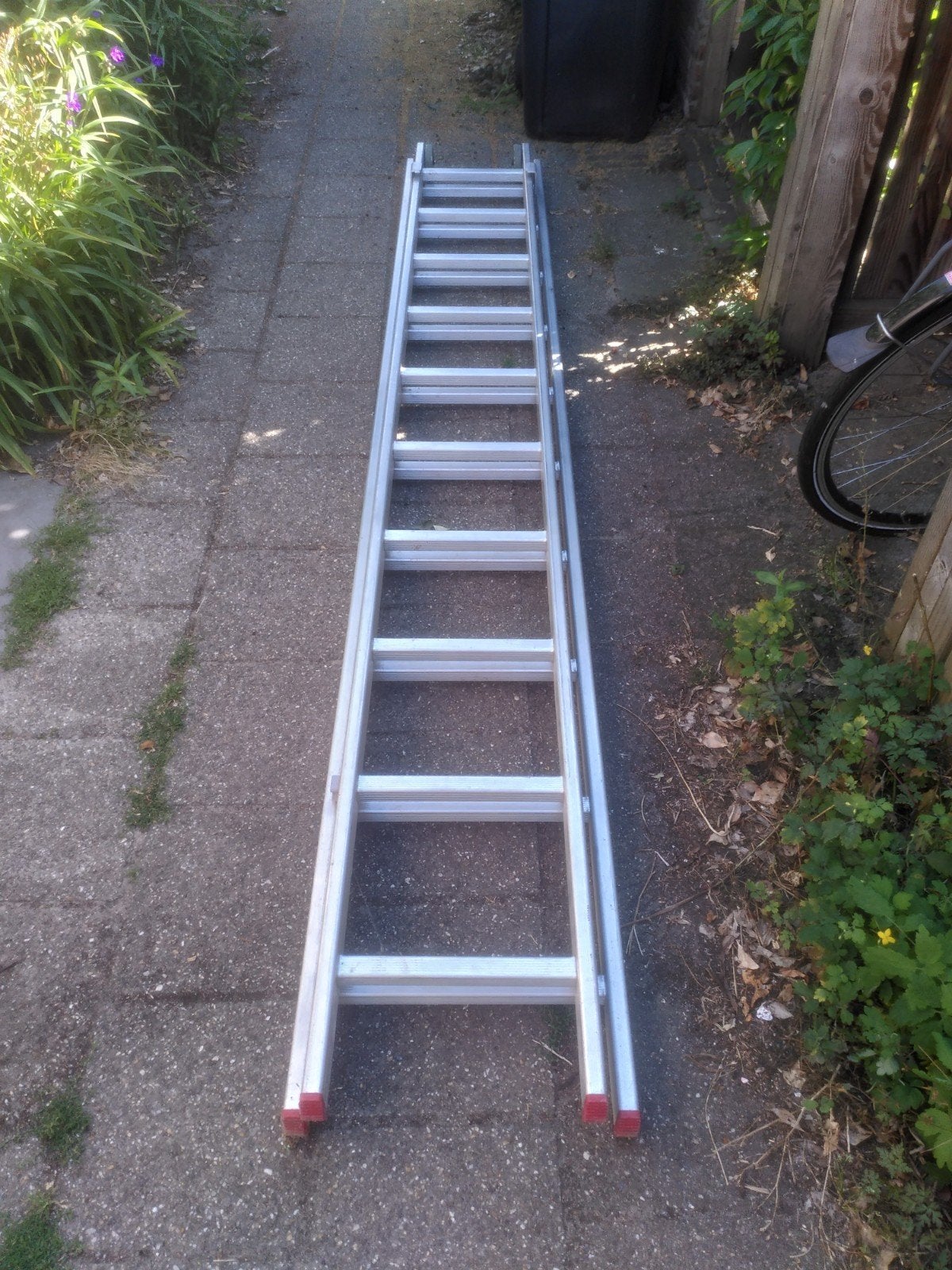Aluminium Ladder 2 delig 4,90 uitgeschoven, Doe-het-zelf en Verbouw, Ladders en Trappen, Ophalen, Gebruikt, 4 meter of meer