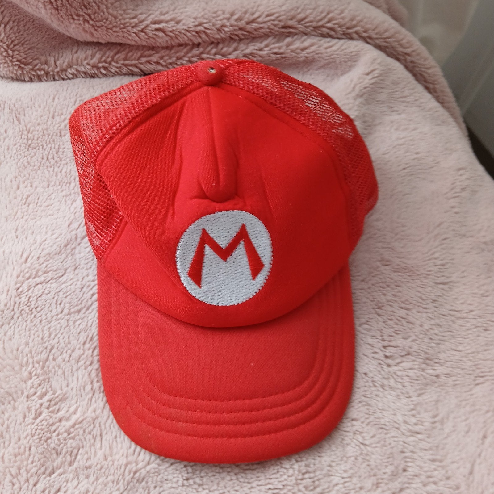 Super Mario Bros. Pet - Rood met 'M' logo, Nintendo, One size fits all, Ophalen of Verzenden, Pet