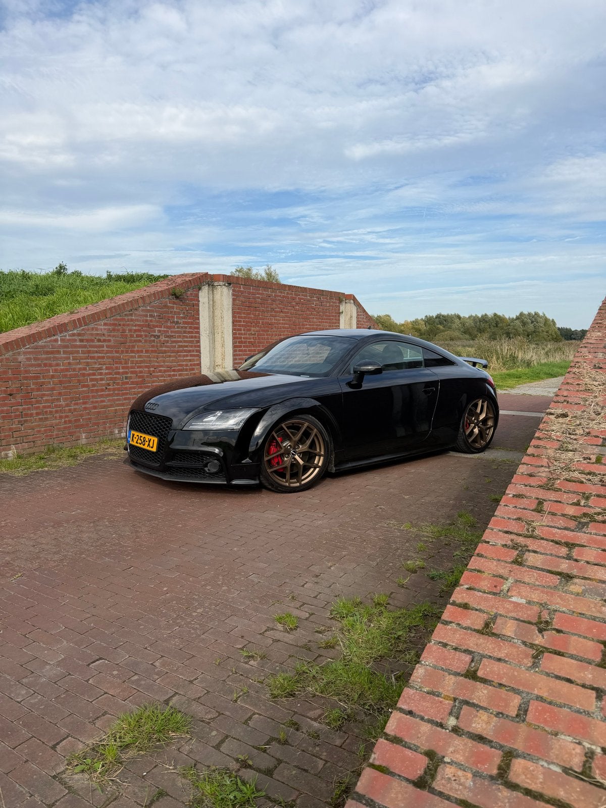 Audi TTS 2.0 Tfsi 327pk Quattro S Tronic 2009 Zwart, Auto's, TT, Zwart, 4 cilinders, 4 stoelen