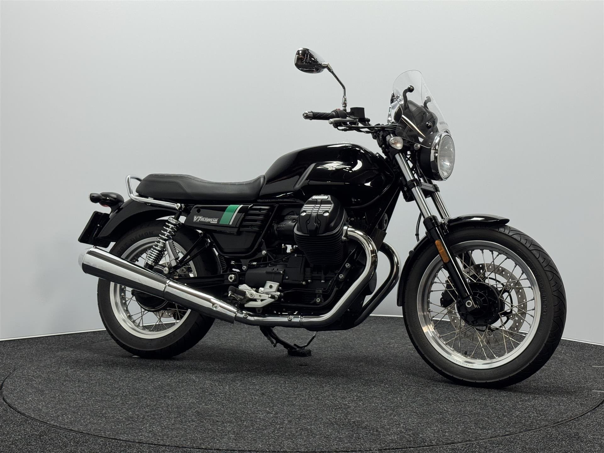 Moto Guzzi V7 III SPECIAL, Motoren, Motoren | Moto Guzzi, 744 cc, Bedrijf, ABS, 12 t/m 35 kW