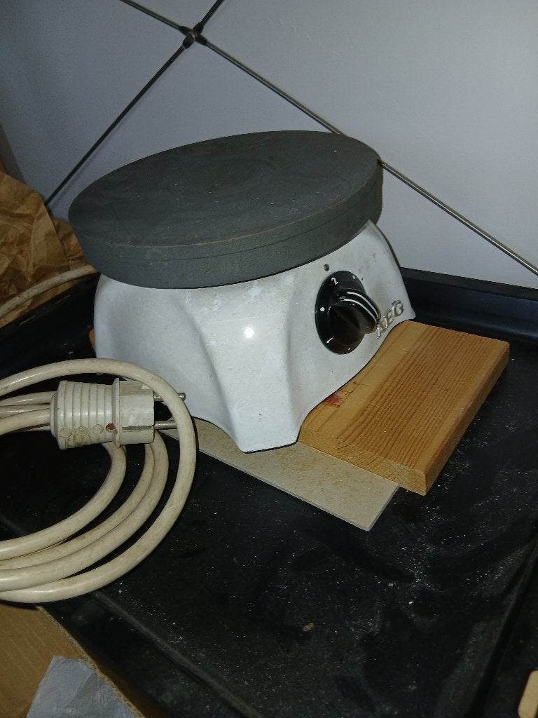 (0573W) AEG antieke elektrische kookplaat, 1 pits, Witgoed en Apparatuur, Kookplaten, Gebruikt, ., 3 kookzones of minder, Vrijstaand