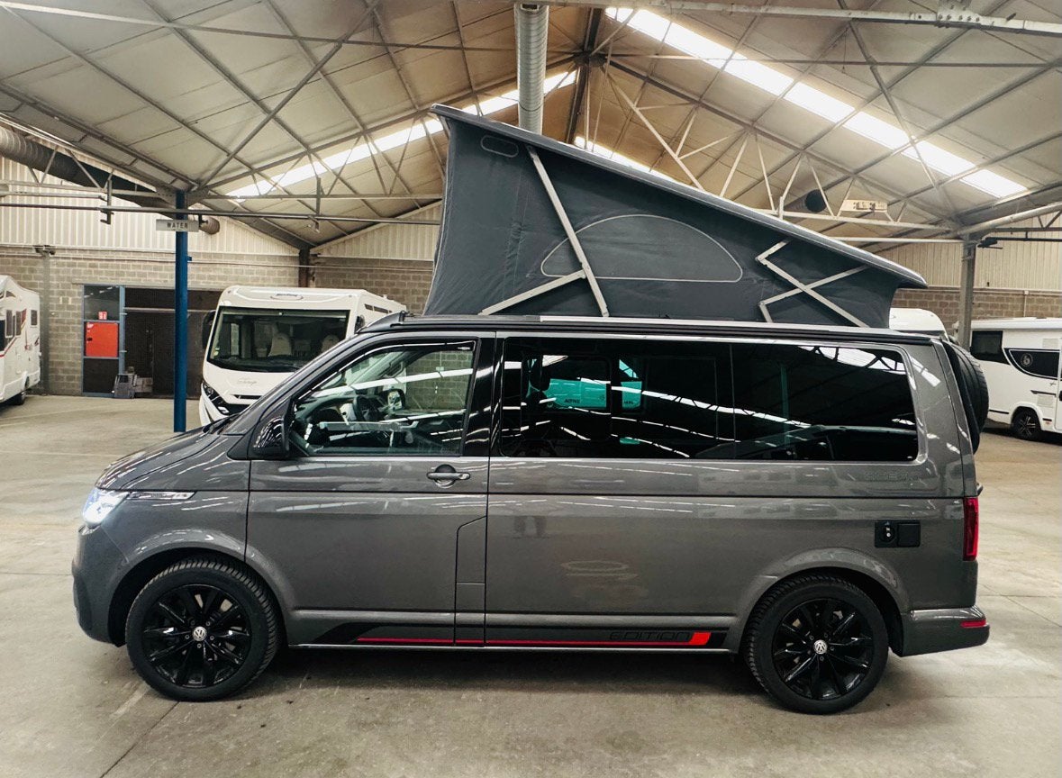 VOLKSWAGENs T6.1 CALIFORNIA OCEAN 4 MOTION DSG FULL LED 2020, Automaat, Buscamper of Camperbus, Volkswagen, Bedrijf