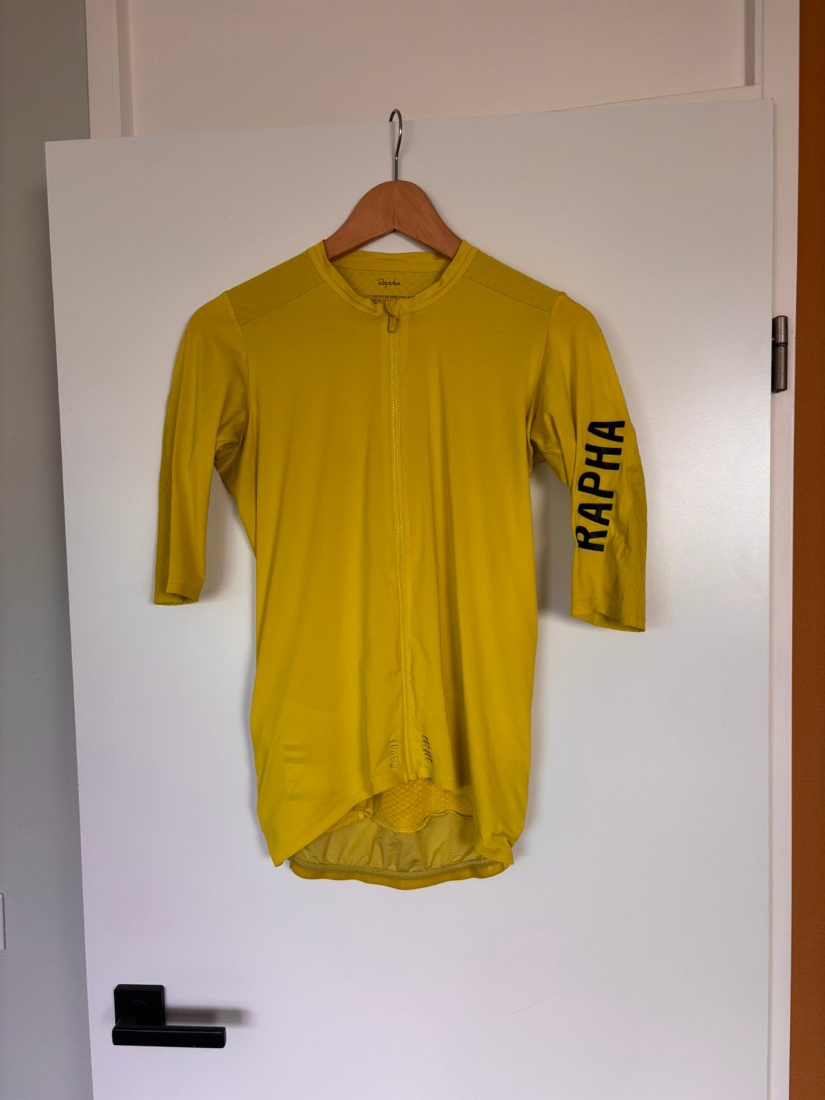 Elite pro team shirt van Rapha, Fietsen en Brommers, Fietsaccessoires | Fietskleding, Ophalen of Verzenden, Zo goed als nieuw