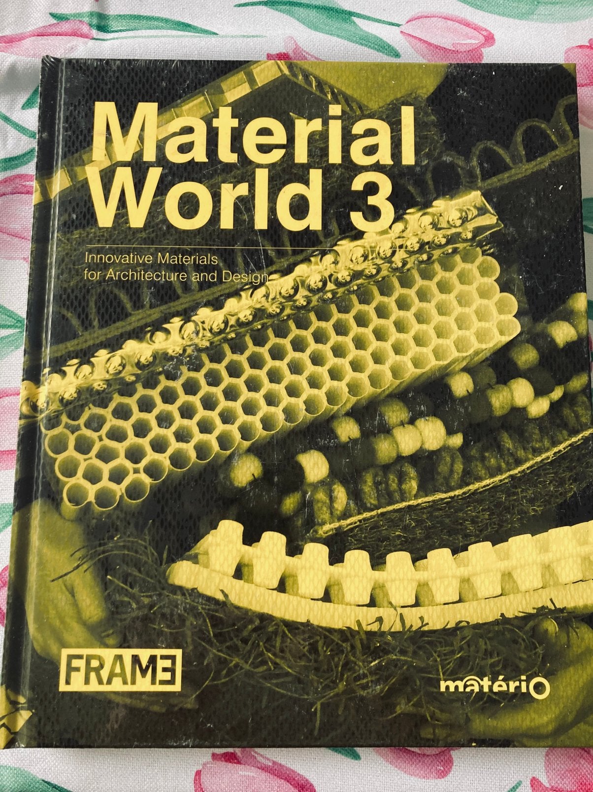 Material World 3, Boeken, Ophalen of Verzenden, Nieuw, Overige onderwerpen