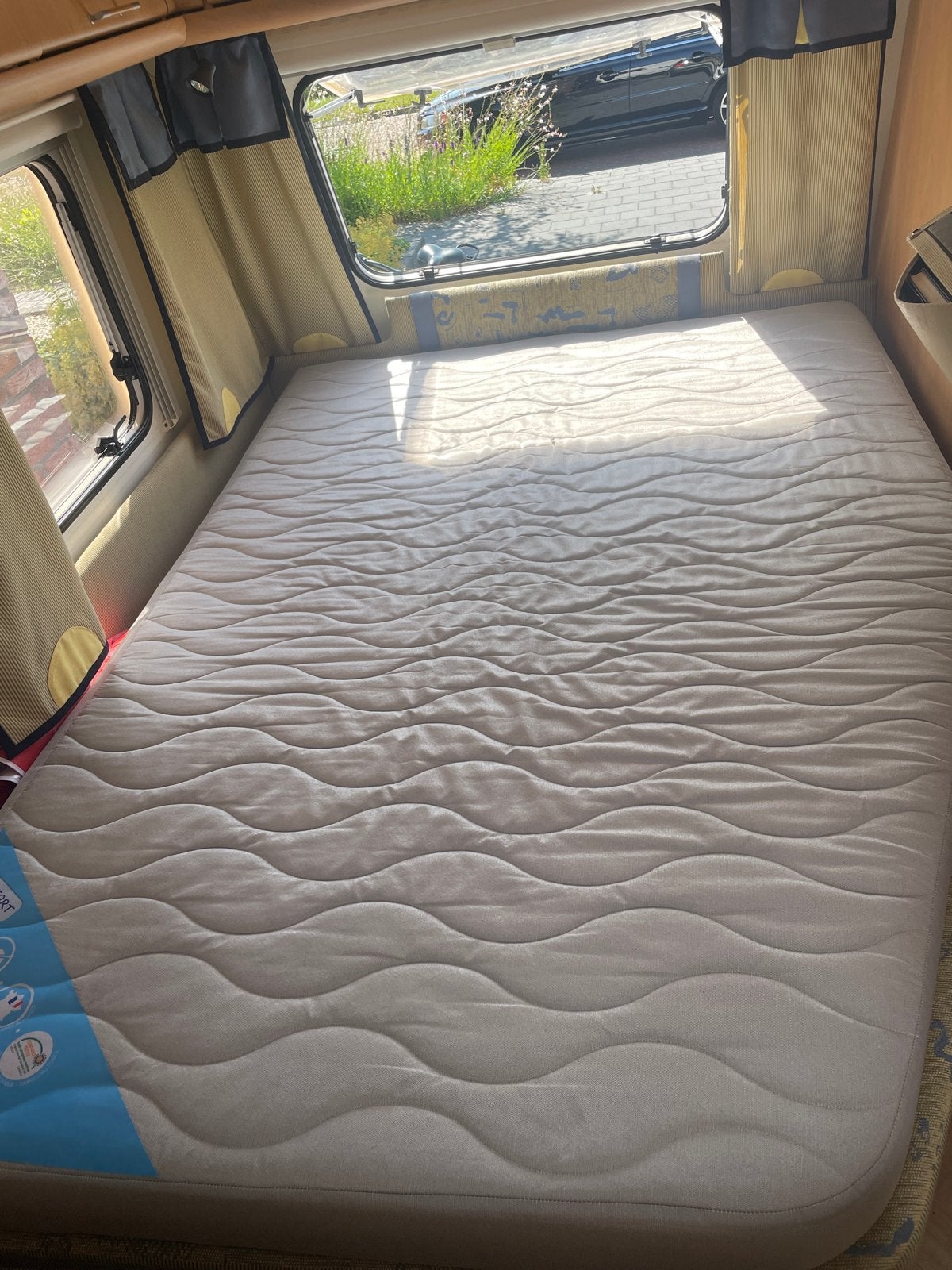Frans matras voor caravan of camper, Ophalen, Zo goed als nieuw