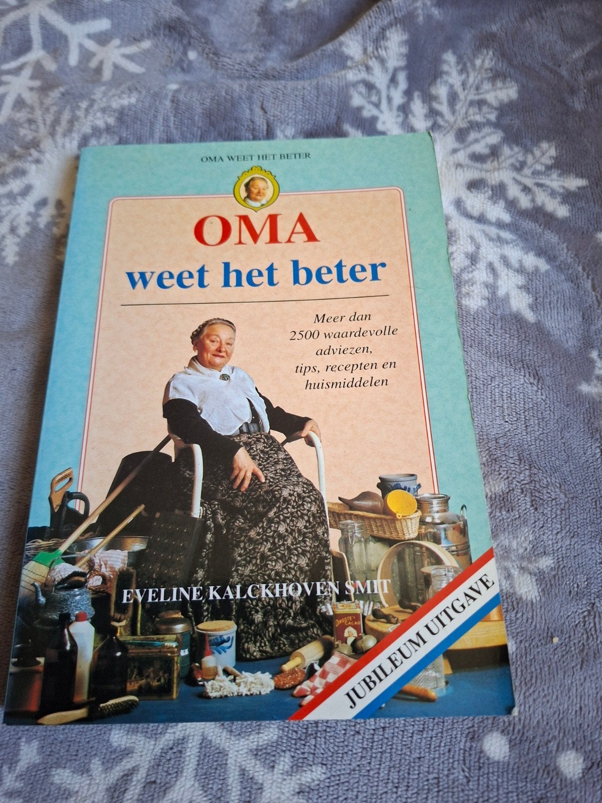 Oma weet het beter - Jubileum uitgave, Ophalen, Zo goed als nieuw, Overige uitgevers, Nederlands
