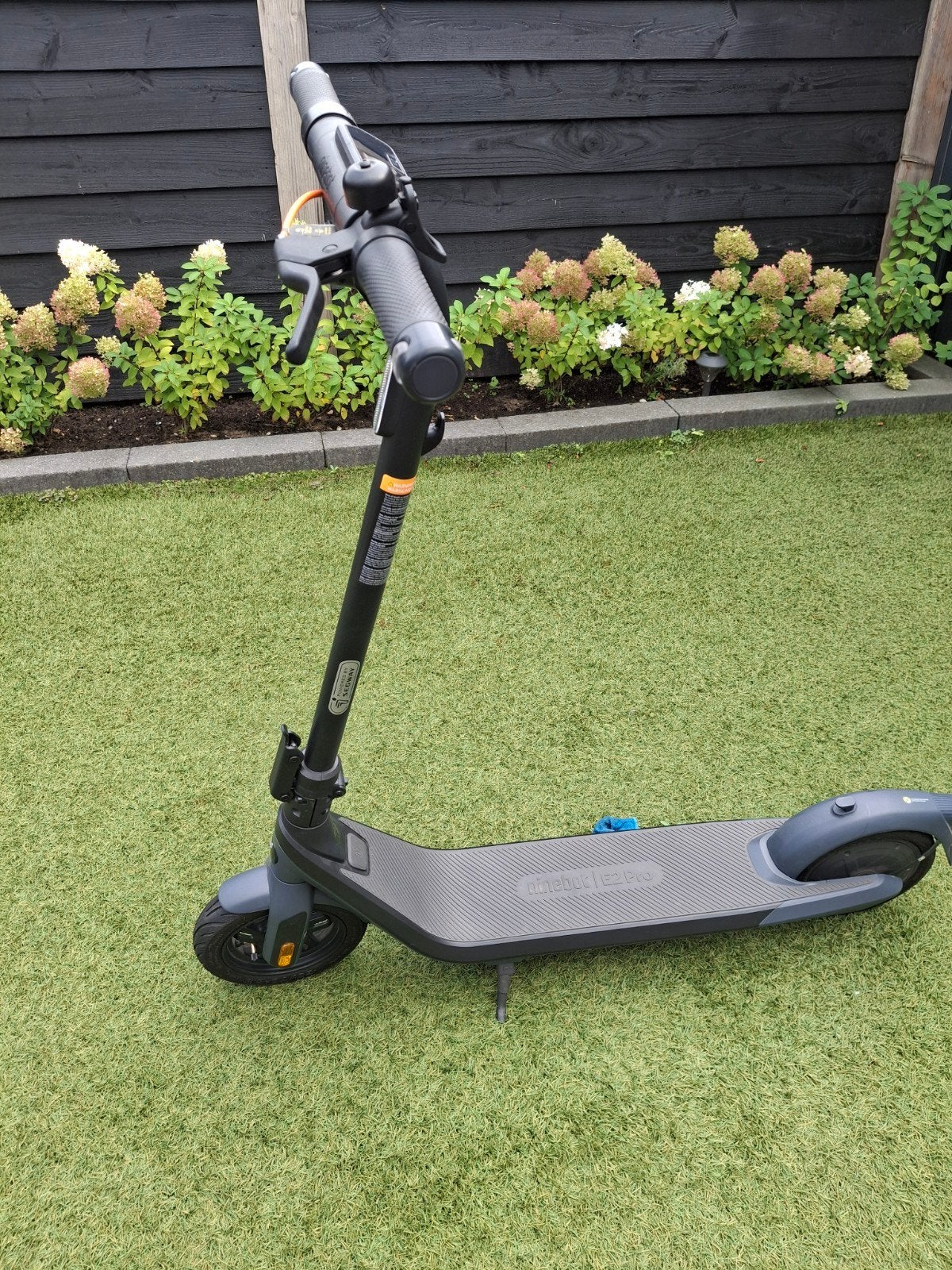 Ninebot E2 Pro Segway - Zo goed als nieuw, Ophalen of Verzenden
