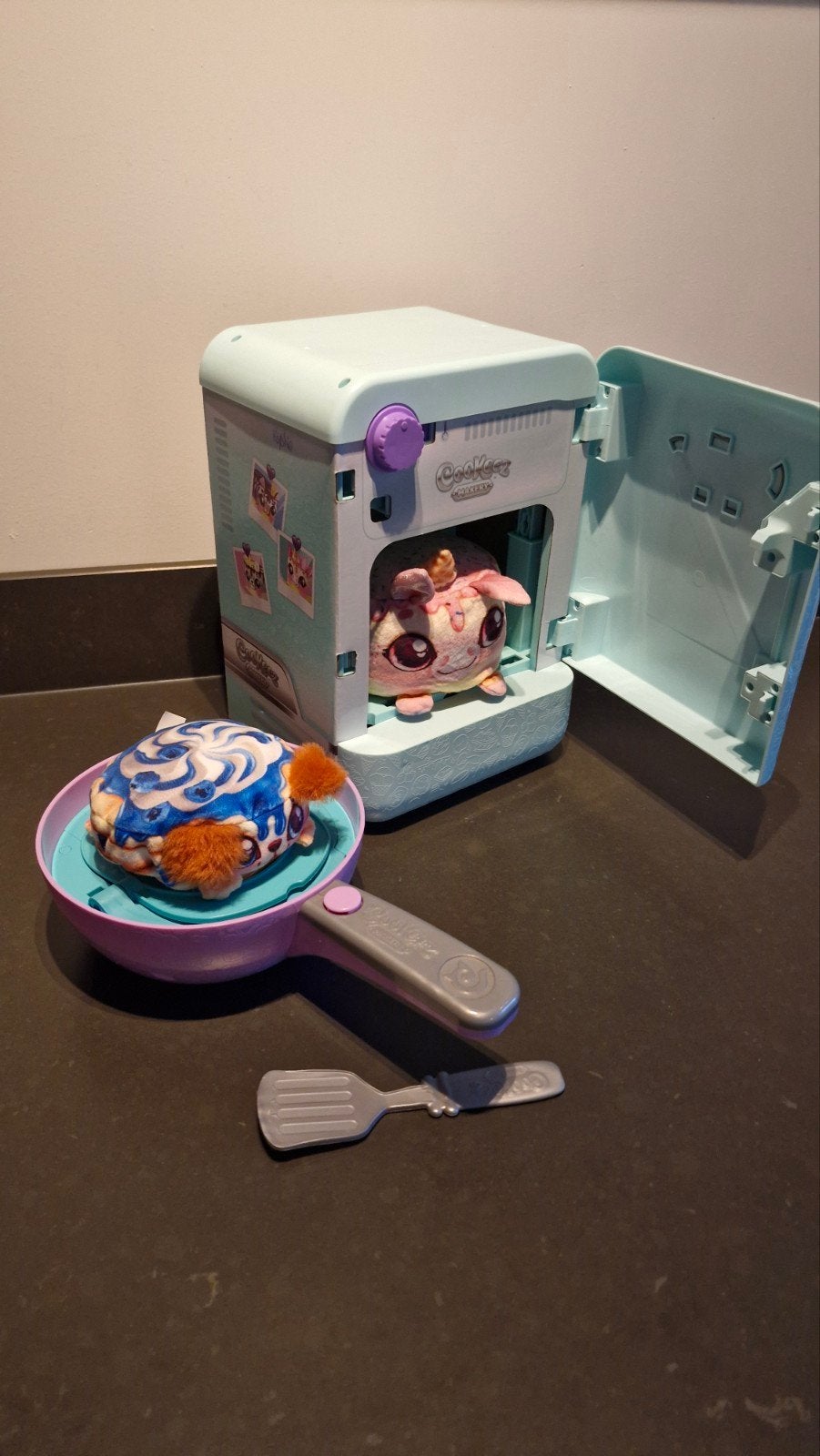Cookeez Makery Oven & Pancake met knuffels - als nieuw, Ophalen of Verzenden, Zo goed als nieuw, Jongen of Meisje
