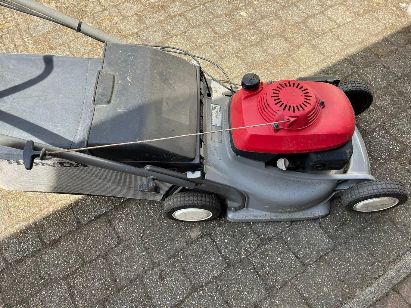 Honda 536 en  Ariens 4 stuks 200 euro., Tuin en Terras, Ophalen, Cirkelmaaier, Honda, Gebruikt