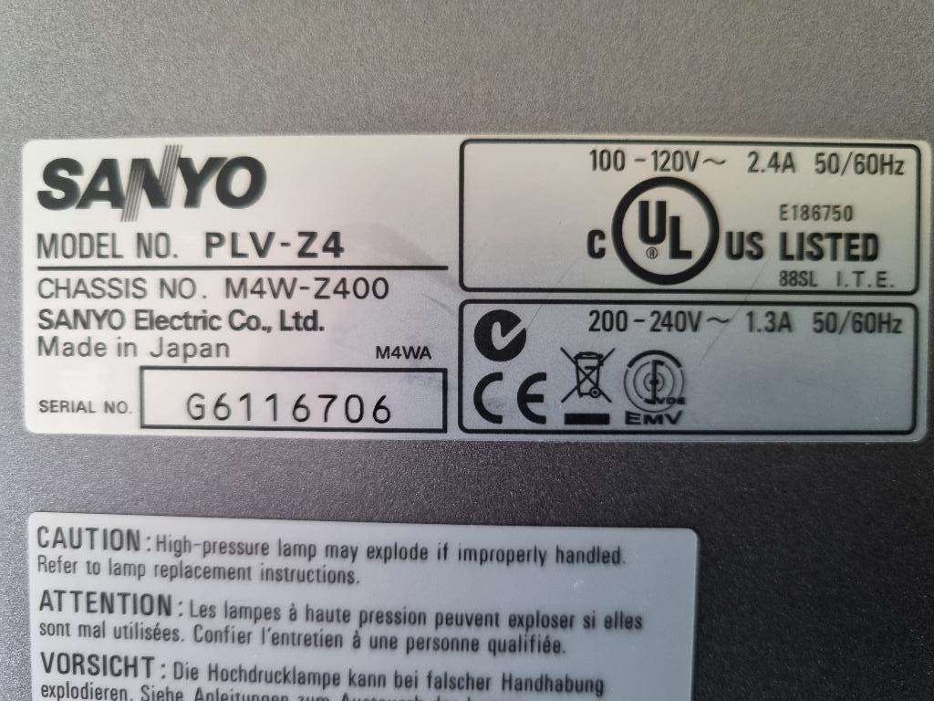Beamer Sanyo PLV-Z4, Audio, Tv en Foto, Beamers, Ophalen, Gebruikt, HD (720), LCD