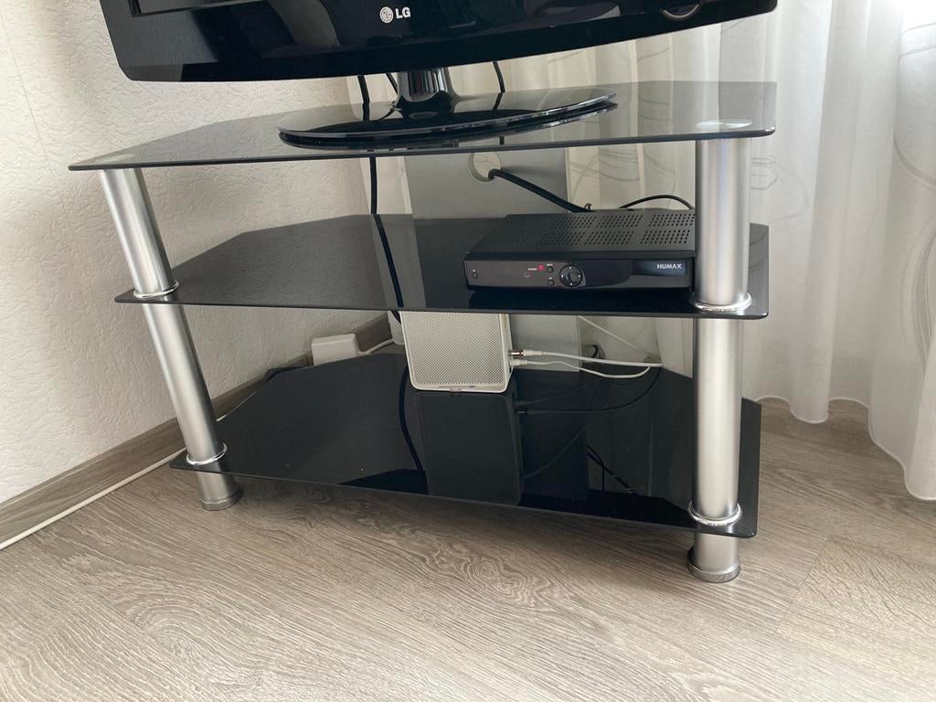 Tv tafeltje, Huis en Inrichting, Kasten | Televisiemeubels, Ophalen, Kunststof, Gebruikt, 50 tot 100 cm