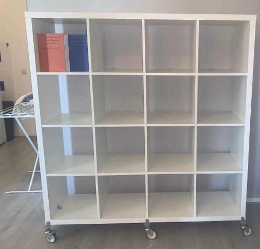 Kalax kast wit op wielen, Huis en Inrichting, Ophalen, Gebruikt, 100 tot 150 cm, 25 tot 50 cm