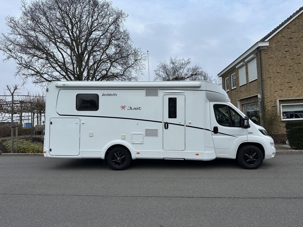 Dethleffs Just 90 Queensbed + Hefbed ZGAN, Caravans en Kamperen, Campers, Ringverwarming, Fiat, Airbags, Bedrijf