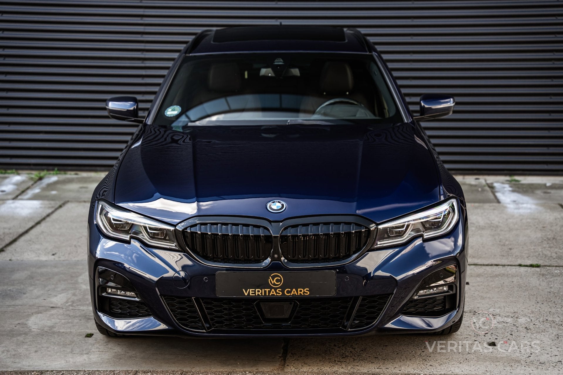 BMW 3-serie Touring 330e xDrive M-Pakket 292PK|Pano|360°|HU, Auto's, 1998 cc, Gebruikt, Euro 6, 4 cilinders