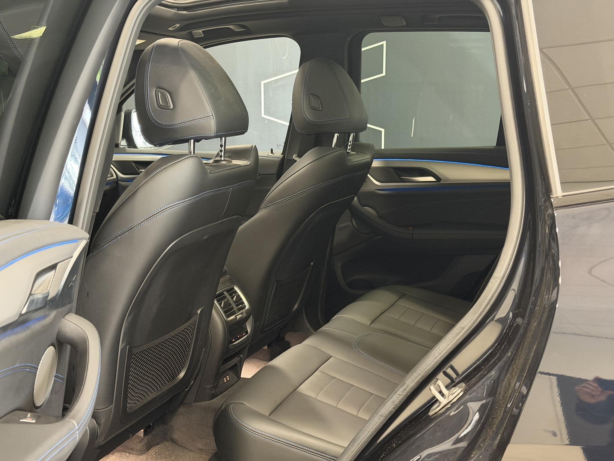 Foto 38 van BMW iX3 Executive 80 kWh | SOH 100% | Panorama dak | 20inch