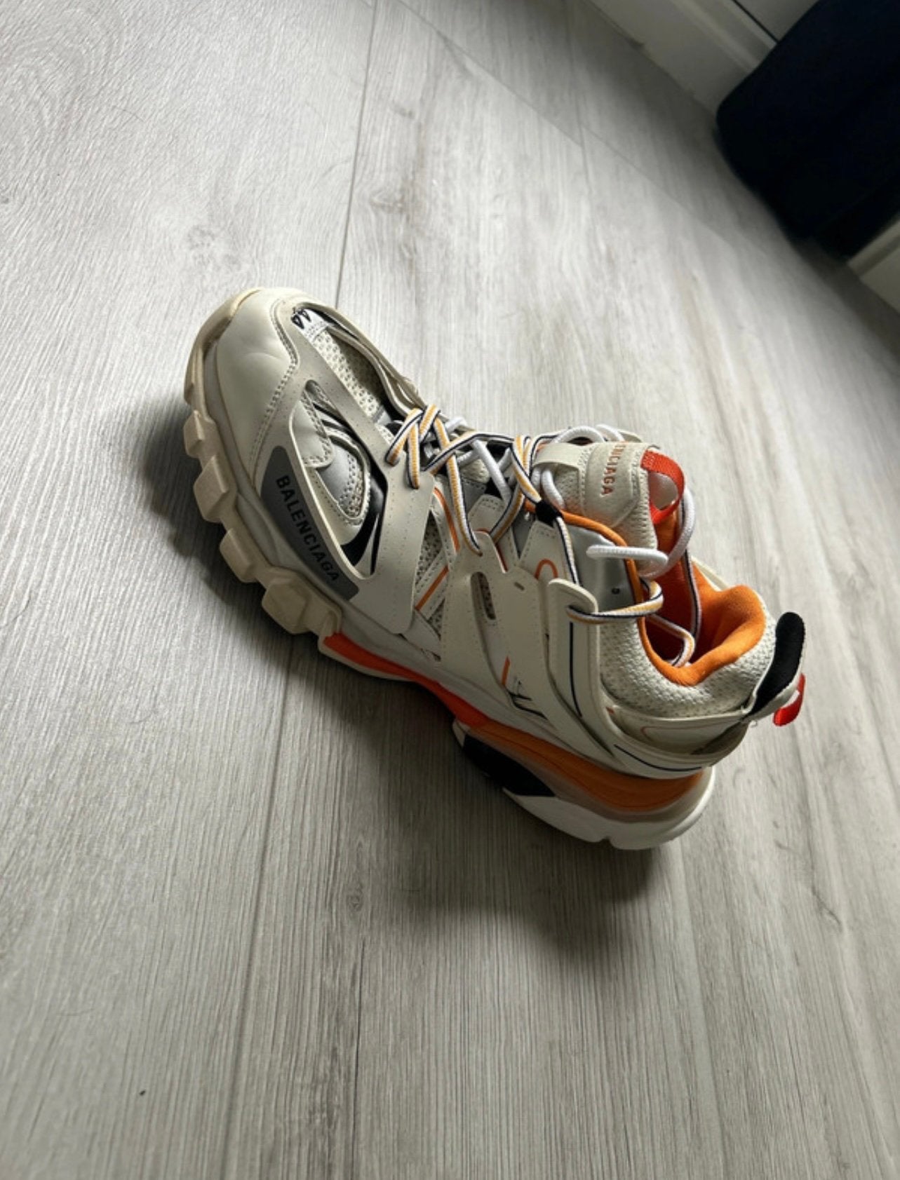 Balenciaga tracks 1 paar, Kleding | Heren, Schoenen, Wit, Overige typen, Ophalen of Verzenden, Zo goed als nieuw