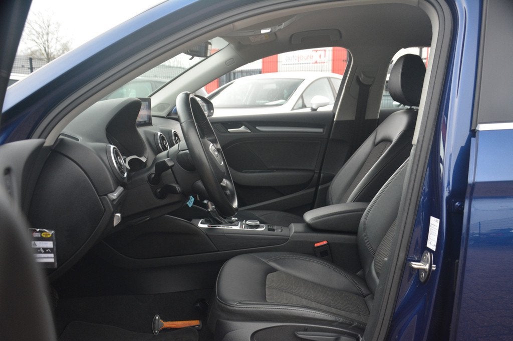 Audi A3 Limousine 1.4 TFSI CoD Ambiente Pro Line Plus | Navi, Auto's, Audi, Gebruikt, 4 cilinders, 150 pk, Blauw
