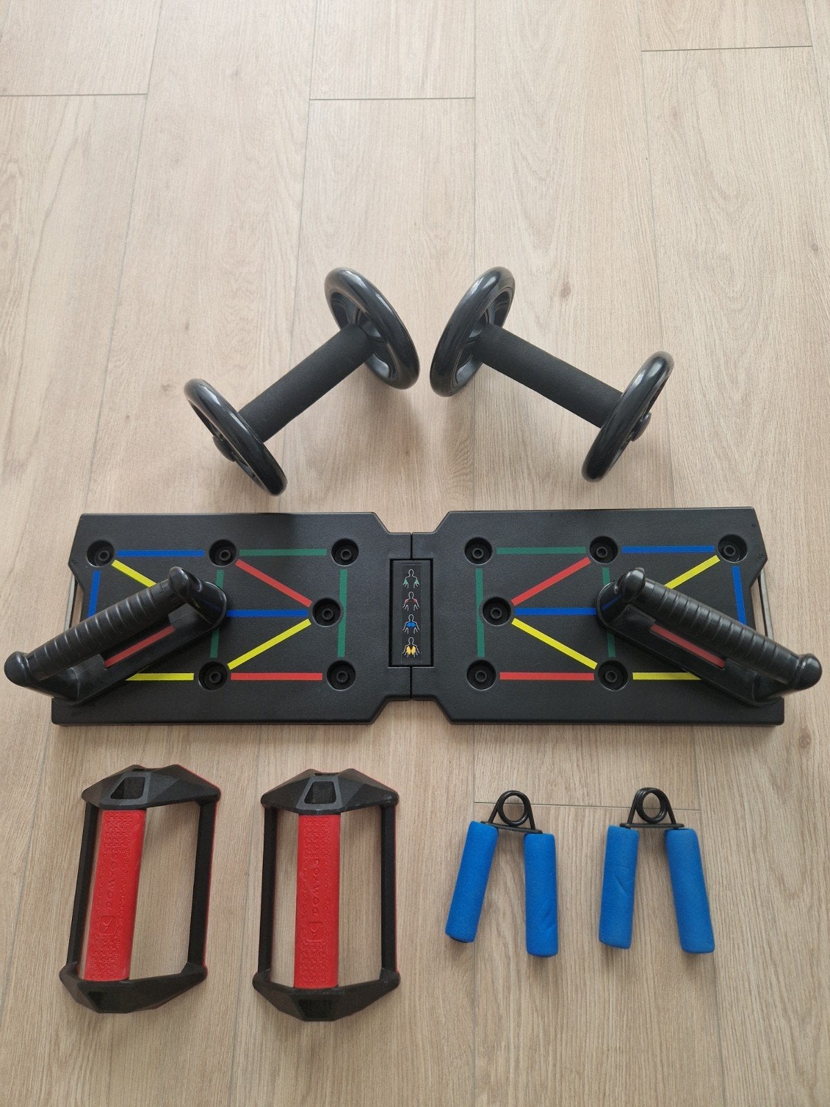 Diverse fitness spullen waaronder nieuwe push-up board, Ophalen, Zo goed als nieuw, Armen