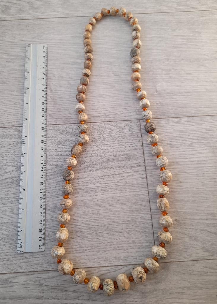 Prachtige handgemaakte ketting van barnsteen en fossiel bot, Sieraden, Tassen en Uiterlijk, Ophalen of Verzenden, Zo goed als nieuw
