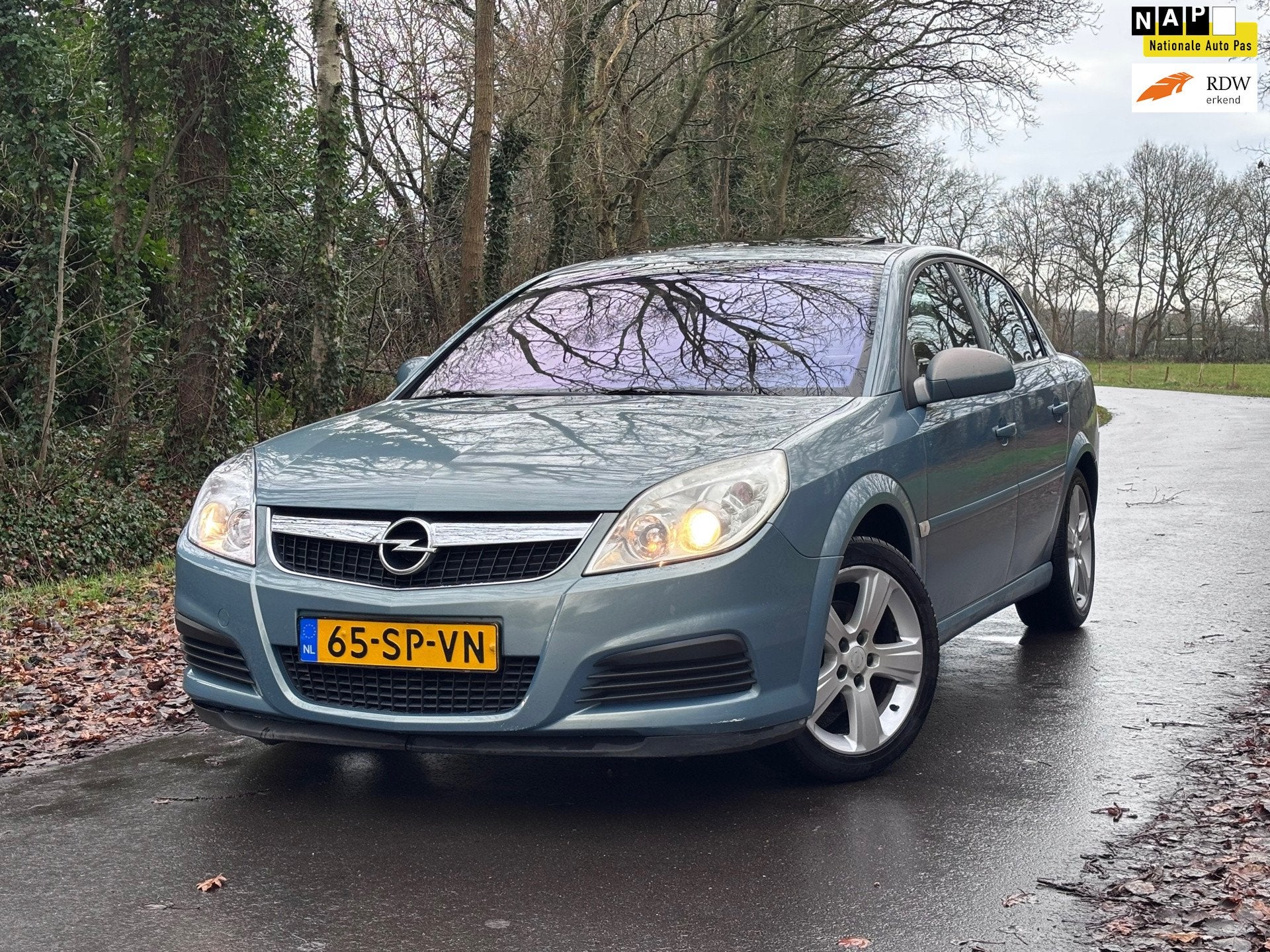 Opel Vectra 1.8-16V Comfort | Schuif / Kanteldak + Cruise, Auto's, Opel, Voorwielaandrijving, Gebruikt, 1295 kg, 4 cilinders