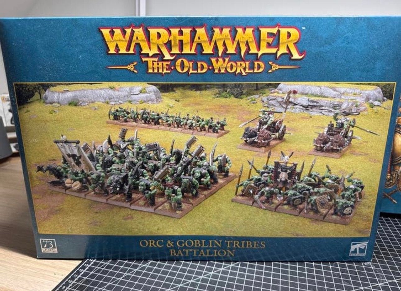 Warhammer The Old World: Orc & Goblin Tribes Battalion + Tra, Gebruikt, Figuurtje(s), Warhammer, Ophalen of Verzenden