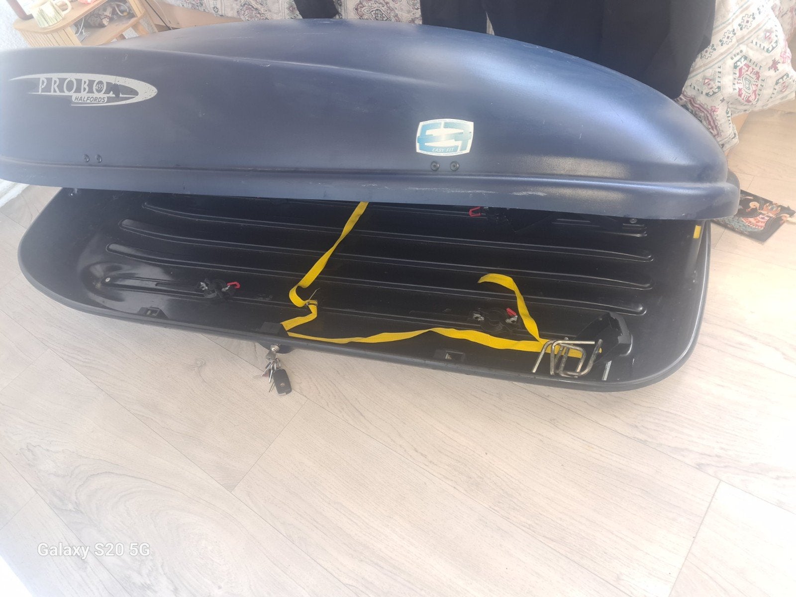 PROBOX Halfords Dakkoffer - Ruime en veilige opslag, Ophalen of Verzenden, Gebruikt