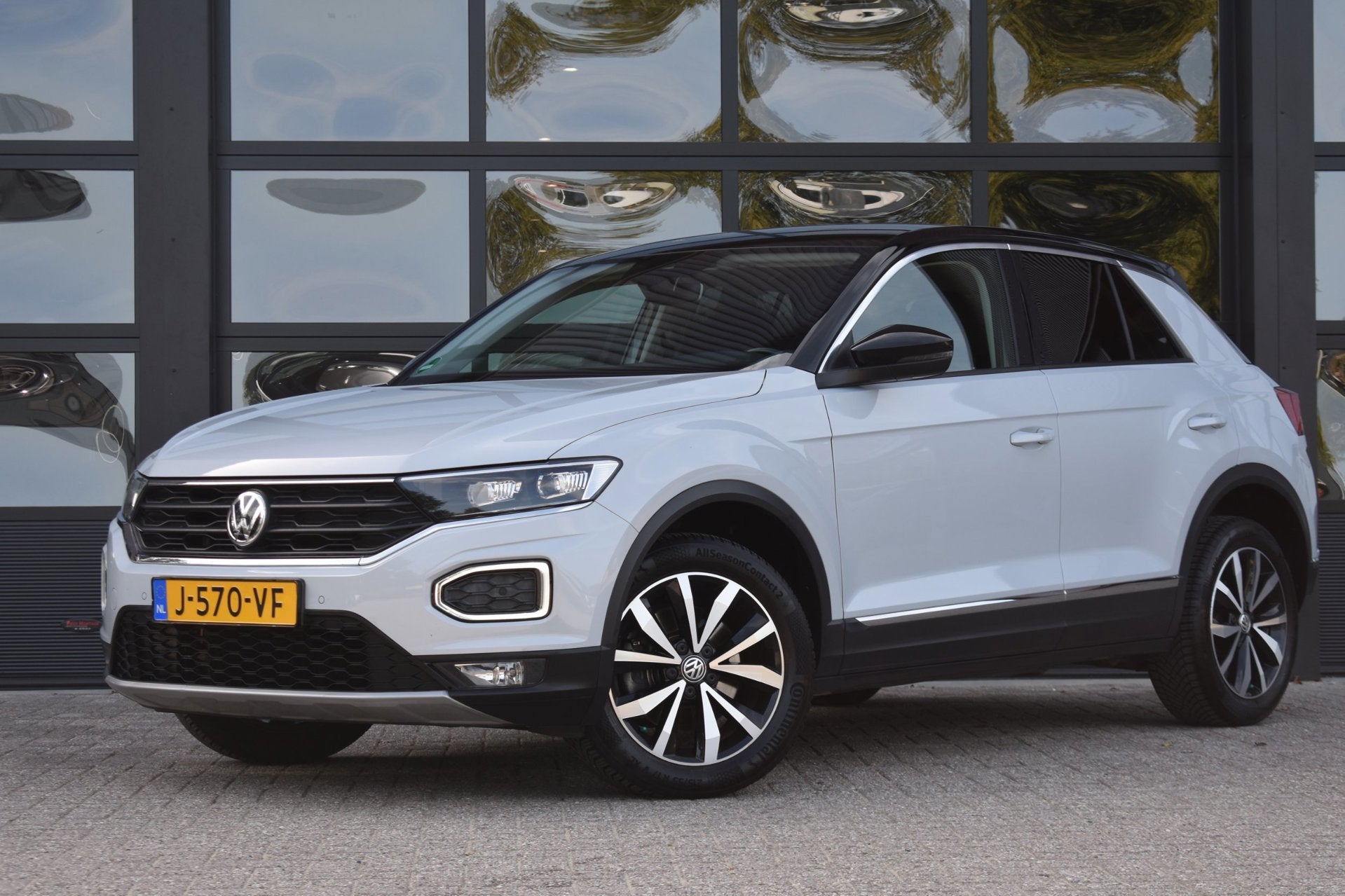 Volkswagen T-Roc 1.5 TSI Sport '18 LED Clima Navi Cruise Inr, Auto's, Volkswagen, Voorwielaandrijving, 4 cilinders, 150 pk, Wit