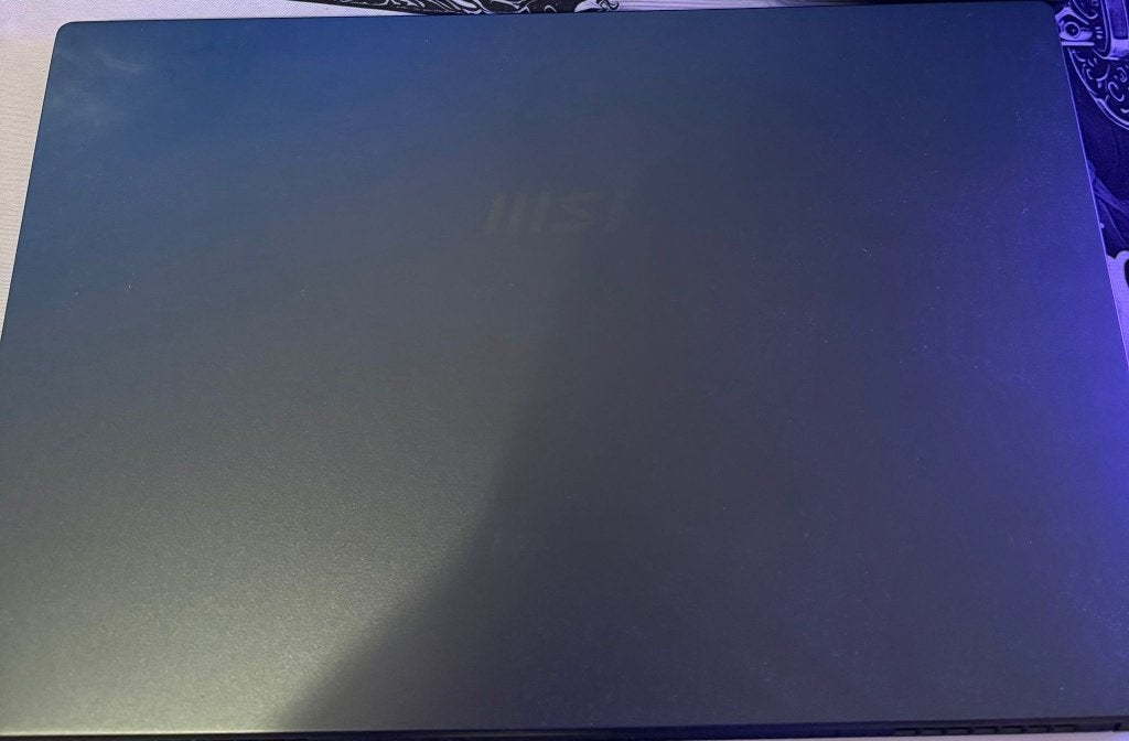 Foto 2 van MSI Modern 15 A11M | Intel Core i7 | 16GB RAM | 512GB SSD