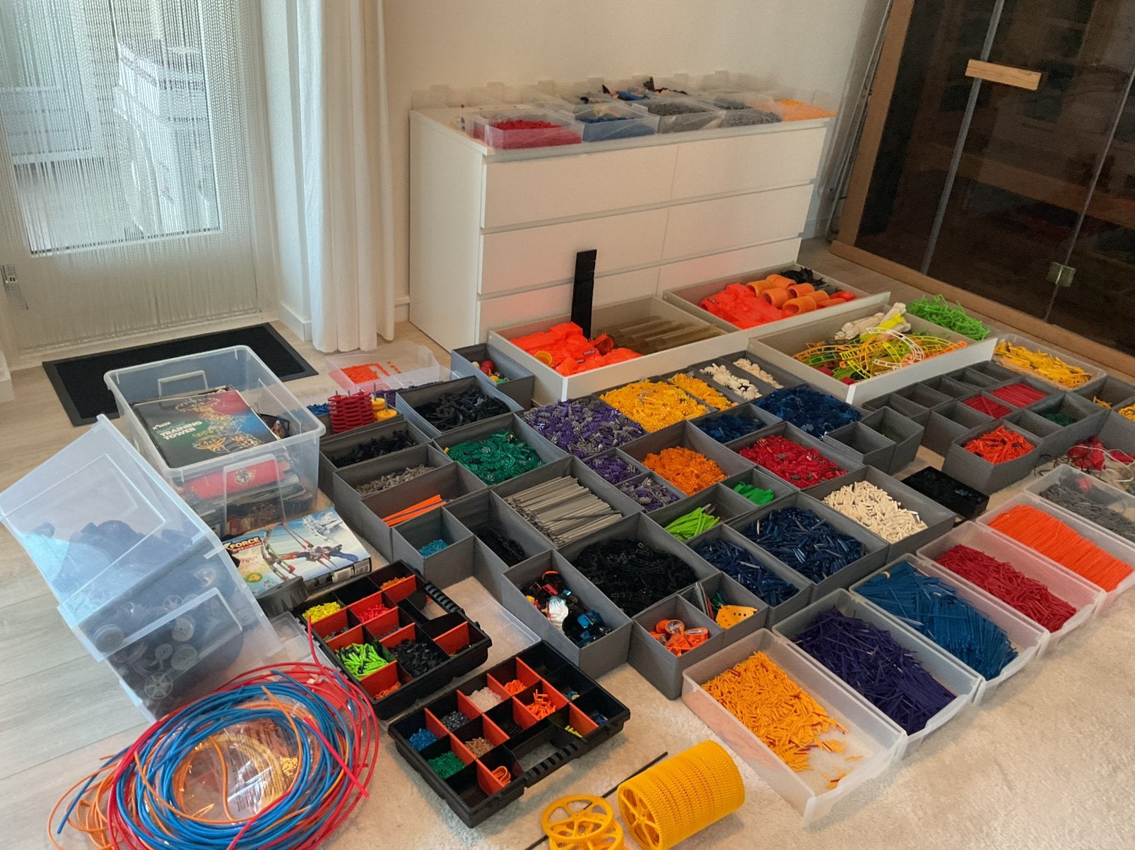 Knex, mega hoeveelheid, gesorteerd, wegens beëndigen hobby, Ophalen, Zo goed als nieuw, K'nex