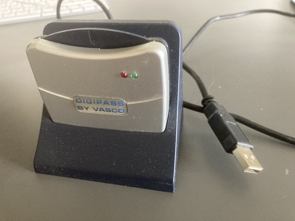 Kaartlezer Digipas, Ophalen of Verzenden, Zo goed als nieuw