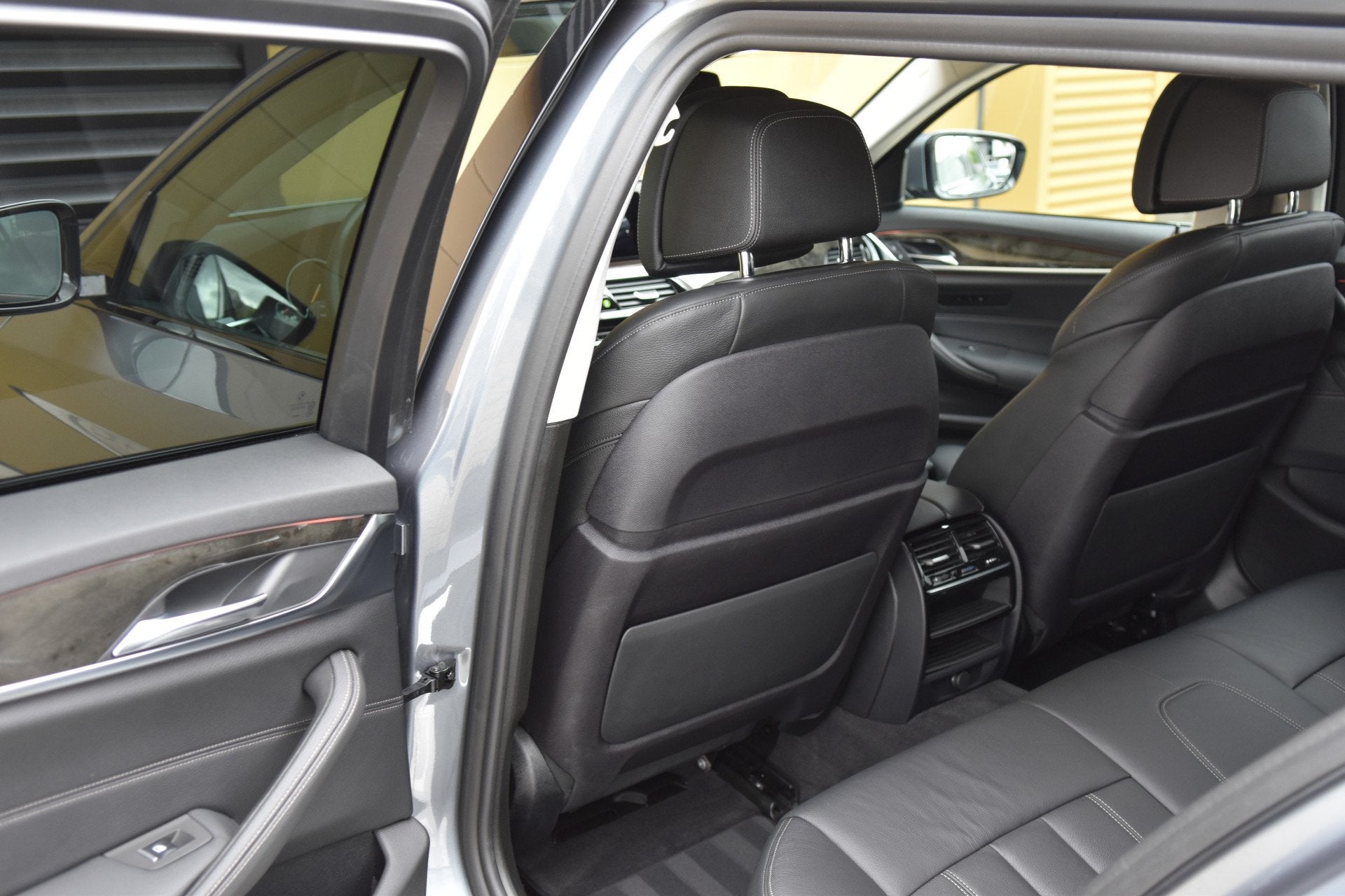 Foto 11 van BMW 5 Serie Touring 520i High Executive Edition * Comfortsto