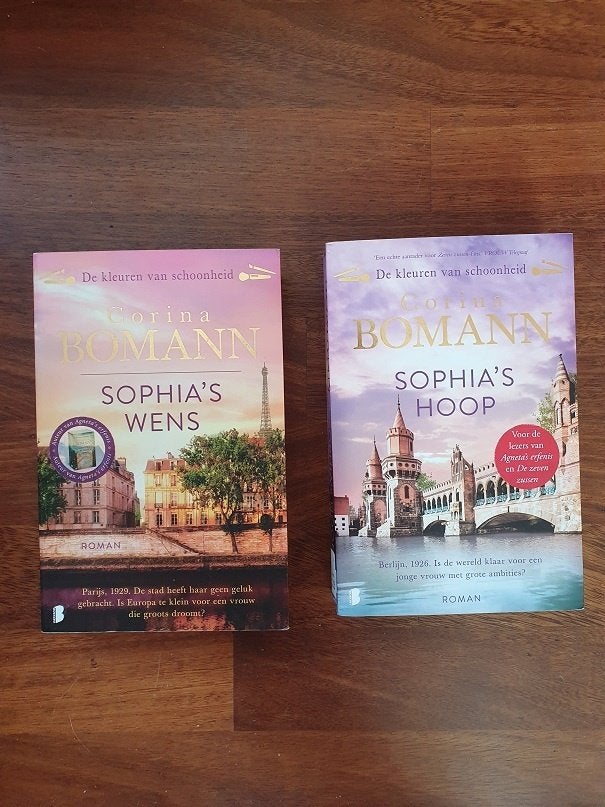 150 /    /   boeken van  CORINA  BOMANN  , Boeken, Ophalen of Verzenden, Gelezen
