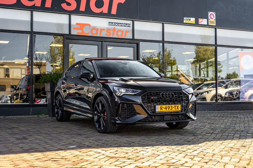 Audi Q3 Sportback TFSI RS|Miltek Uitlaat|Stoel ver|Pano|, Automaat, Gebruikt, 1675 kg, Zwart