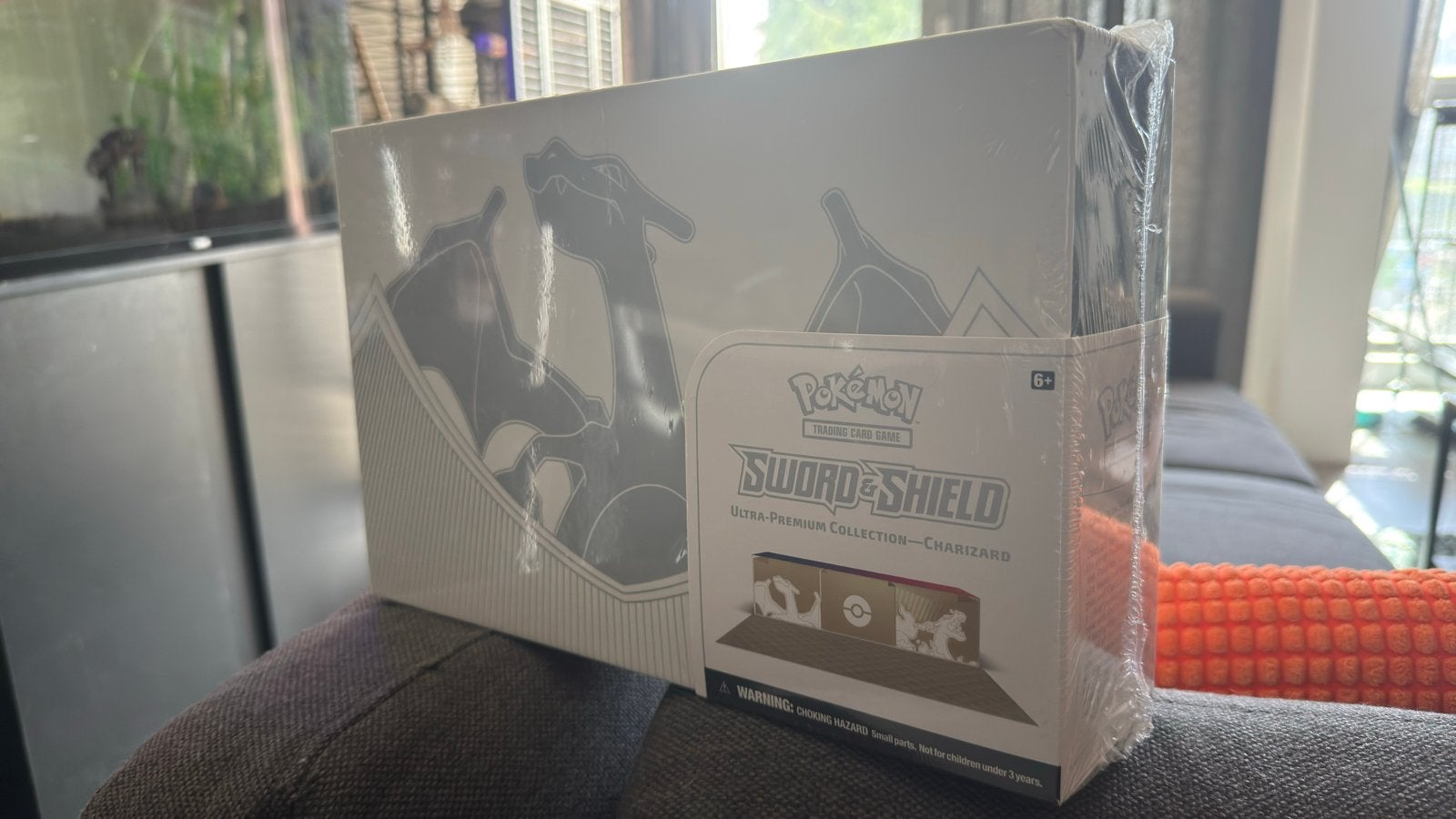 Pokémon Sword & Shield Ultra-Premium Collection Charizard, Ophalen of Verzenden, Nieuw, Overige typen