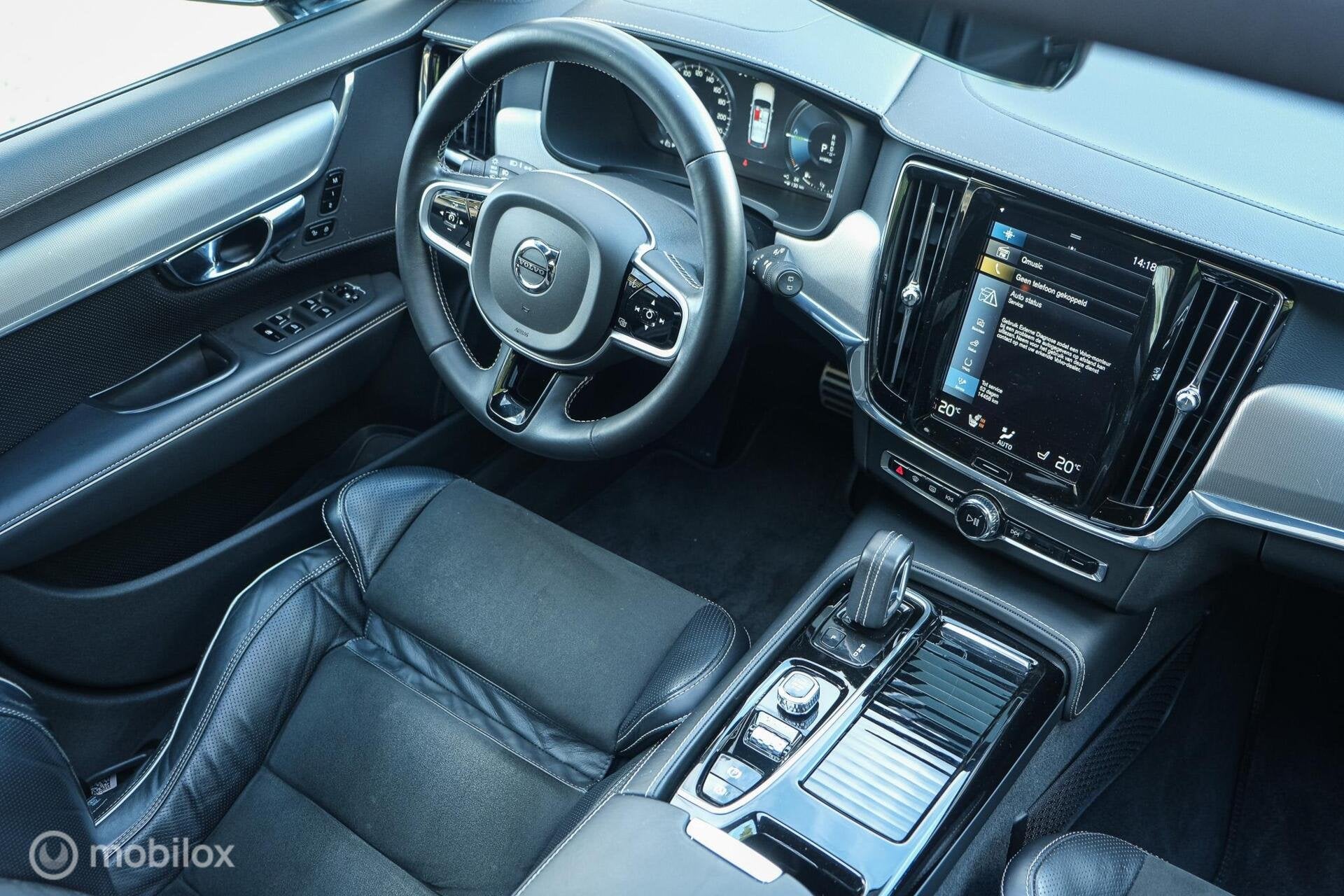 Foto 45 van Volvo V90 2.0 T8 AWD R-Design | Stoel en stuurwielverwarming