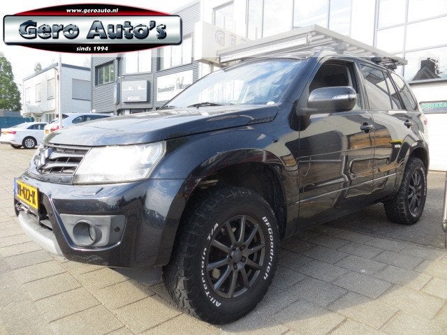 Suzuki Grand Vitara 2.4 Exclusive imperial ,led lier etc air, Auto's, Automaat, Euro 5, Gebruikt, 4 cilinders